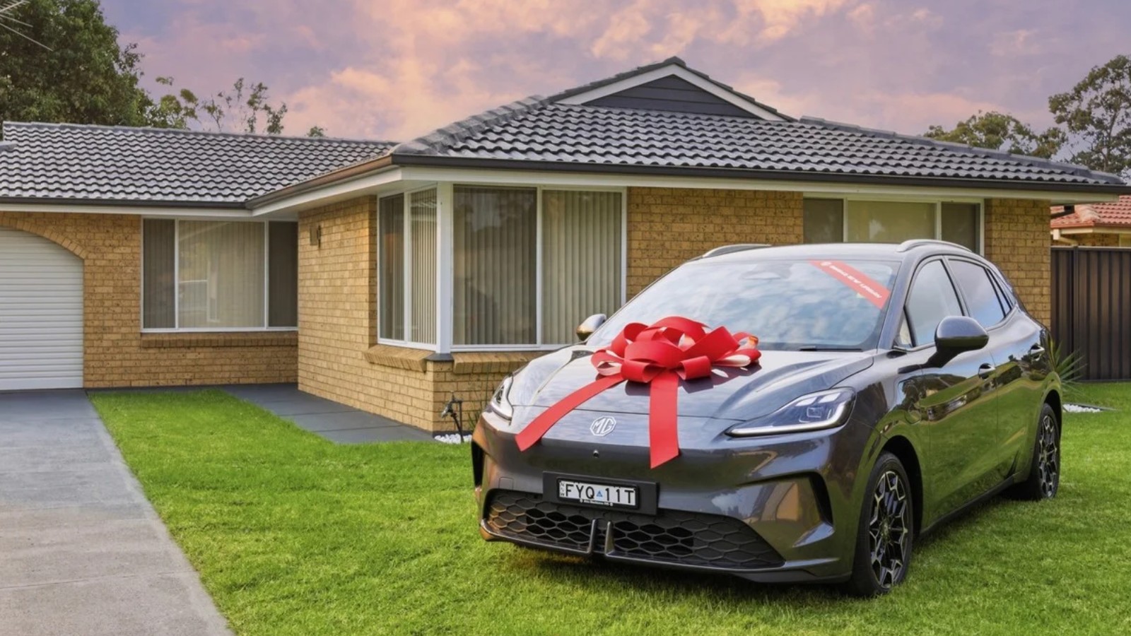 Agents Turning a Property Listing Into a Media Event