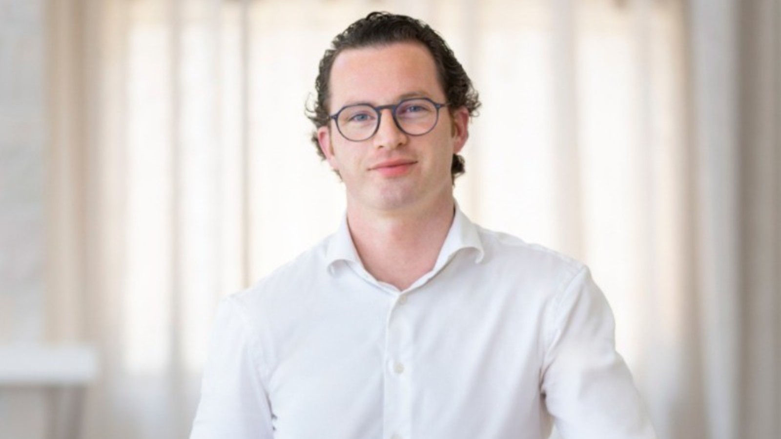 A 2013 punch in Ireland just cost Brisbane's $176 million man his real estate licence