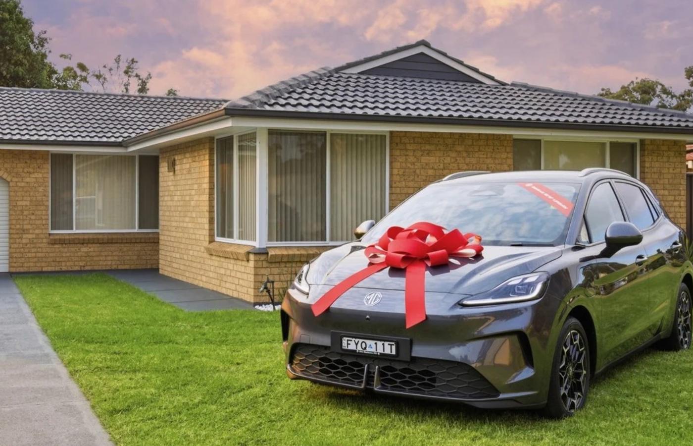 Agents Turning a Property Listing Into a Media Event
