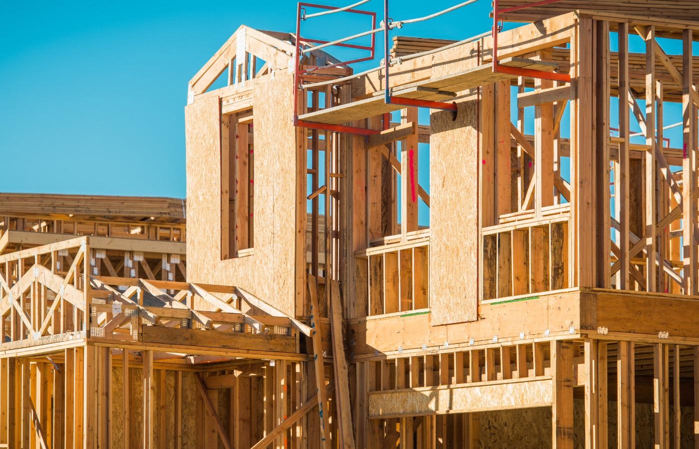 The pipeline is shrinking: new-home sales plunge 10% as 2027 slowdown looms