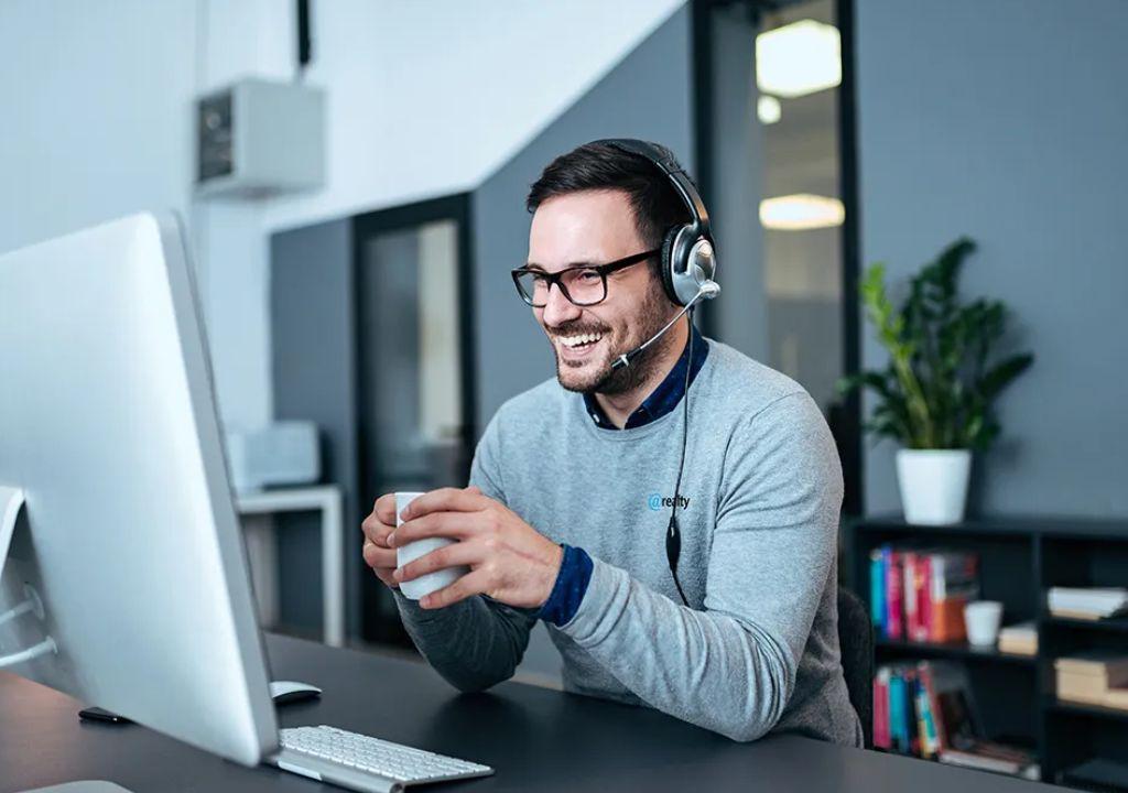 @realty’s complimentary 8-week Bootcamp, led by performance coach Adam Richards, helps agents reset routines, lift consistency, and build both the business and lifestyle they’re striving for.